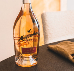 Láskyplné spojení rumu a vína: Matusalem Insolito