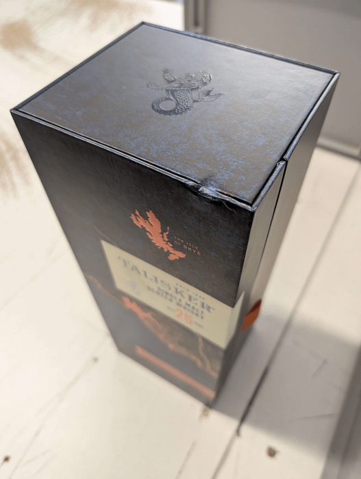 Talisker 25 Year Old - damaged box