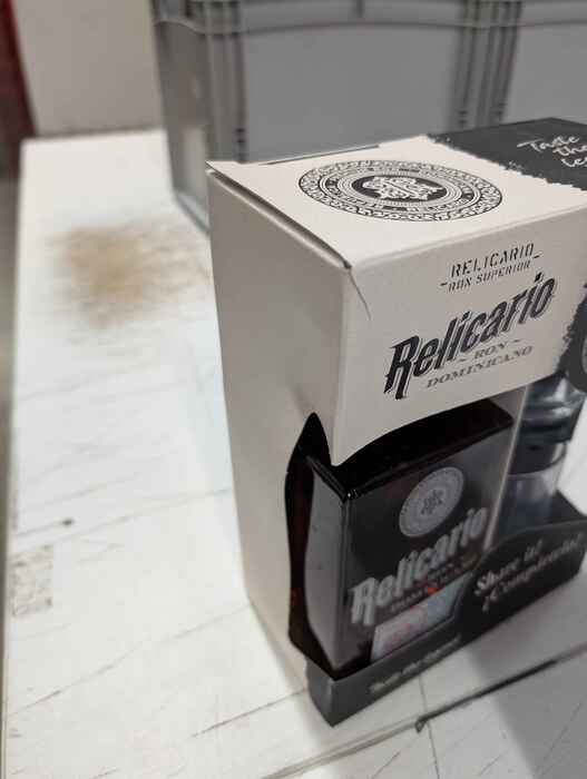 Relicario Ron Dominicano Superior + 2 poháre - poškodený obal