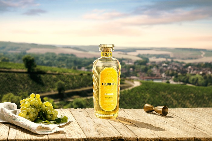 Renais Small Batch Gin