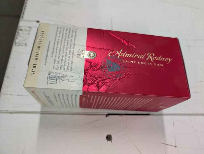 Admiral Rodney HMS Princessa - poškozený obal