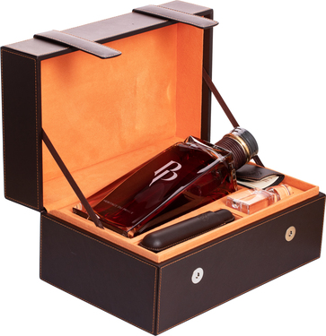 ウイスキー Prince Hubert de Polignac COGNAC PRINDE HUBERT DE POLIGNAC 3 STARS TALL BOTTLE 73 CL 40