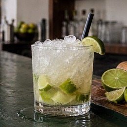Caipirinha: Recept a ako namiešať brazílsky koktail