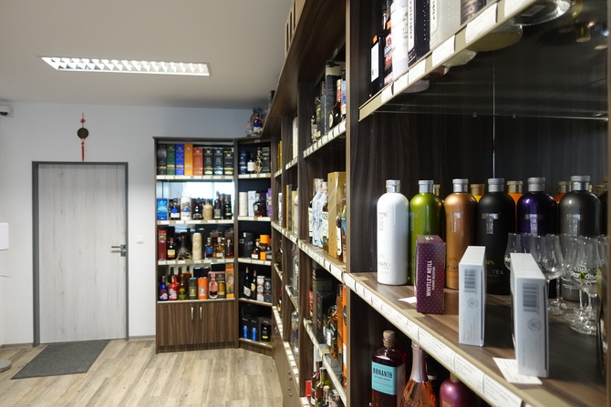 Predajňa Centrála Trstená