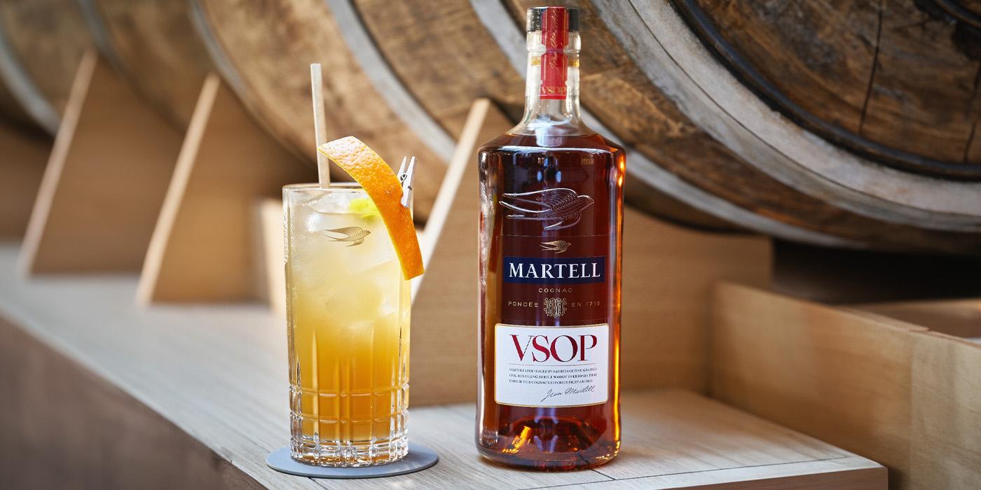 Martell VSOP with 2 glasses - Cognacs VSOP | Bondston