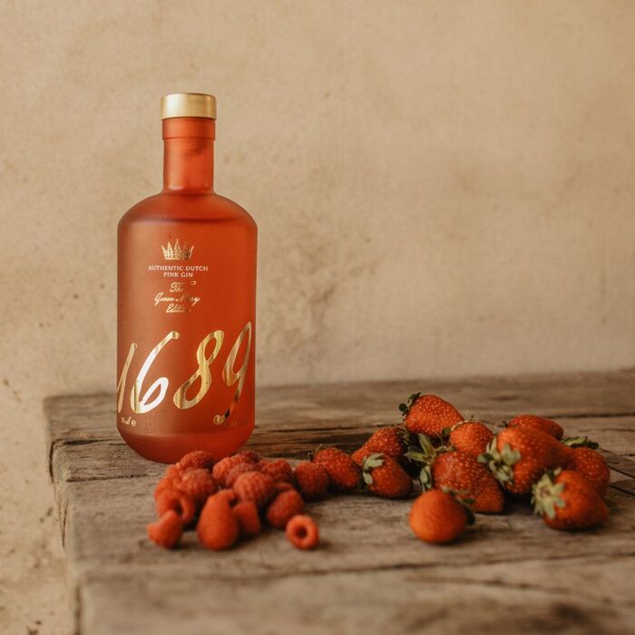 Gin 1689 The Queen Marry Edition