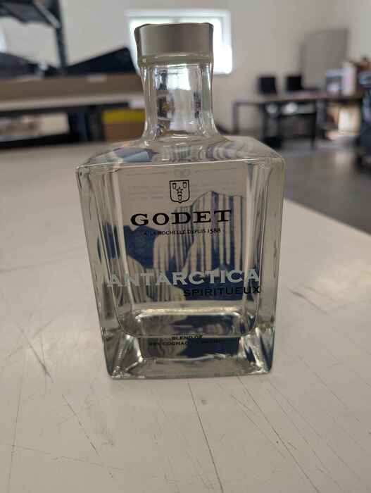 Godet Antarctica bez obalu