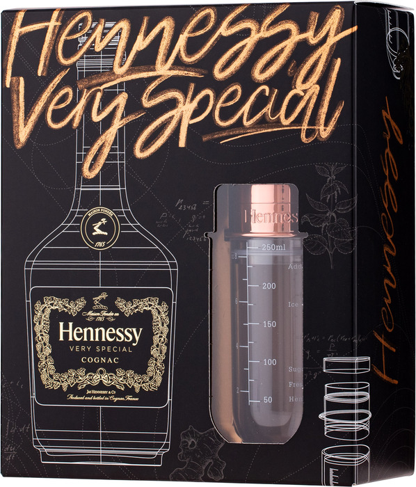 Hennessy VS + shaker
