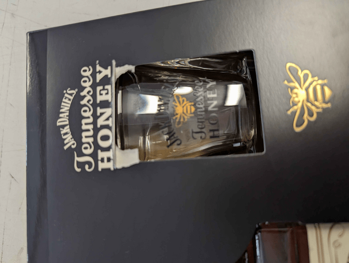 Jack Daniel's Honey s 2 pohármi - poškodený obal