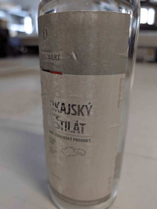 Chateau Grand Bari Tokajský vínny destilát 0,5l - poškodený