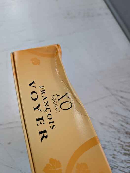 François Voyer XO Premier Cru - damaged box