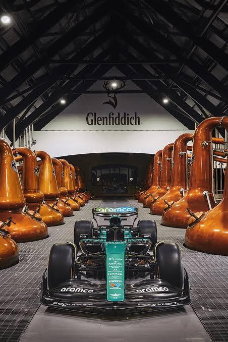 Glenfiddich 19 letá Aston Martin