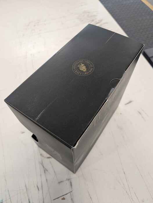 El Dorado 15 Year Old with 2 Glasses - damaged box