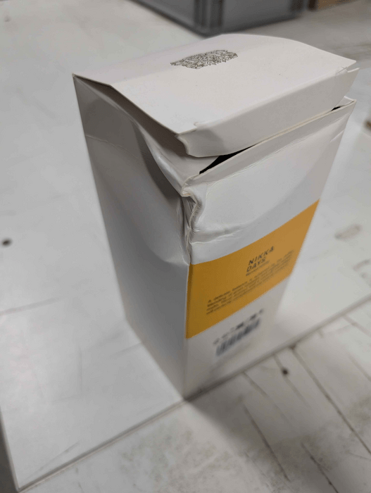 Nikka Days - damaged packaging