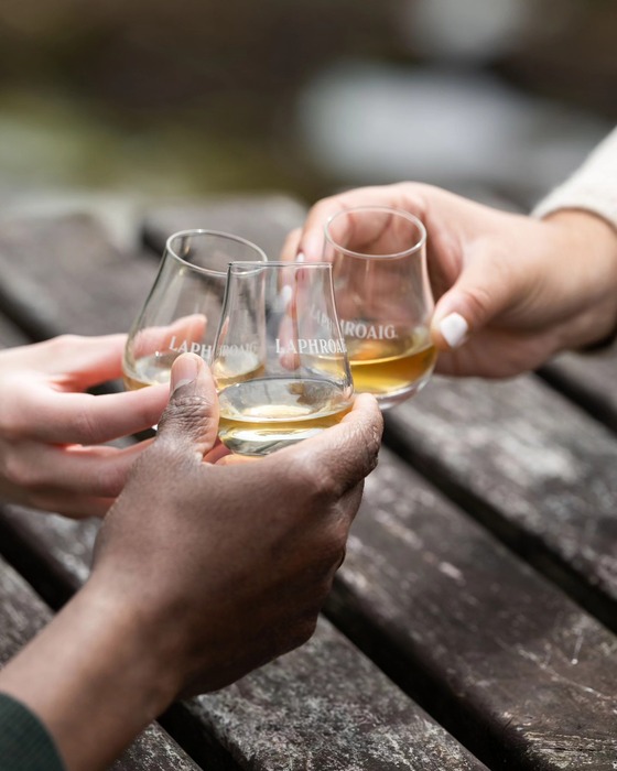 Laphroaig 10 Year Old Cask Strength Batch 015