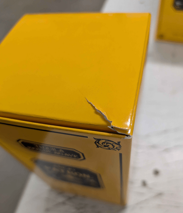 Patrón Añejo - damaged packaging