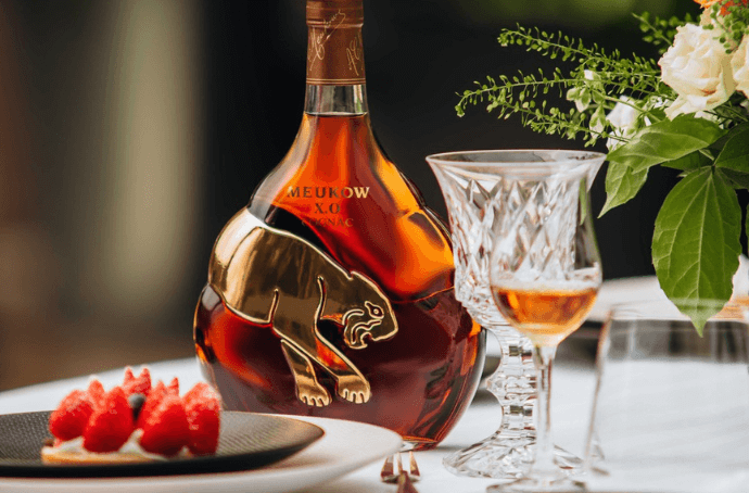 Meukow XO with 2 glasses