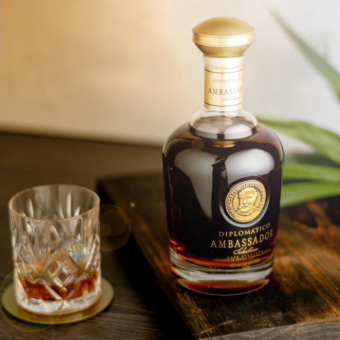 Diplomático Ambassador
