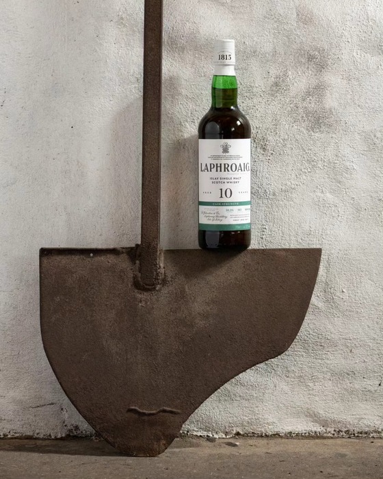 Laphroaig 10 letá Cask Strength Batch 013