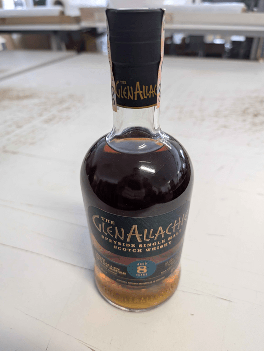 The GlenAllachie 8 letá Speyside Single Malt - poškozený obal