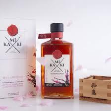 Kamiki Whisky with glass