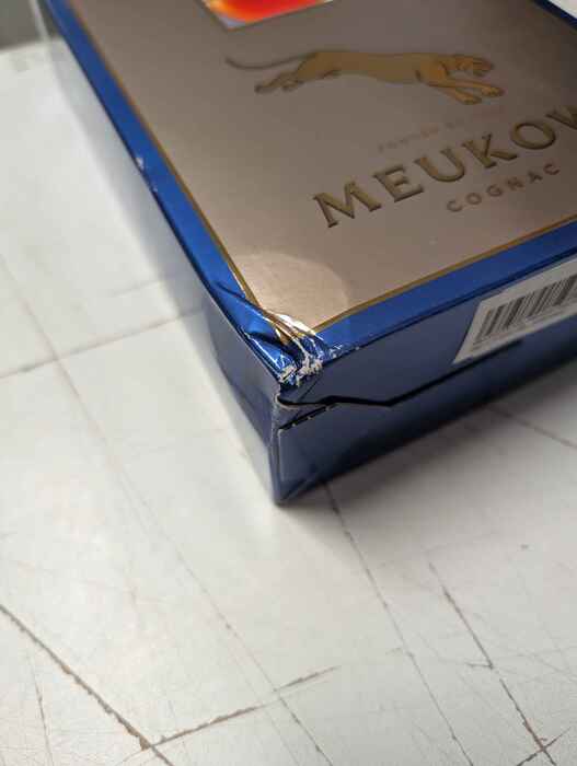 Meukow Special 5 Star - poškodený obal