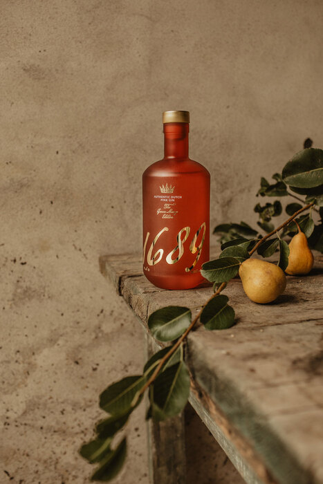 Gin 1689 The Queen Marry Edition