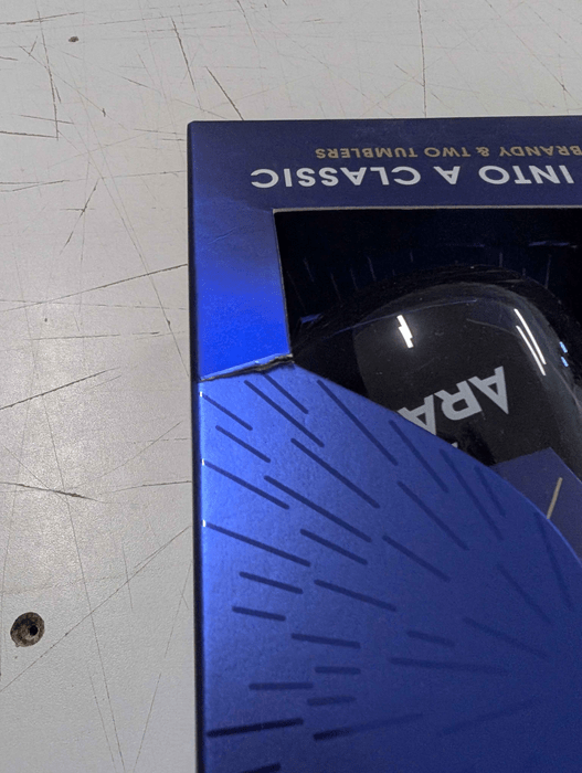 Ararat Akhtamar 10 letá + 2 sklenice - poškozený obal