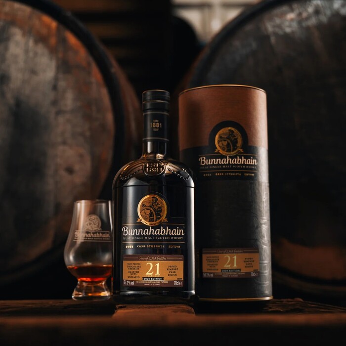 Bunnahabhain 21 letá Cask Strength