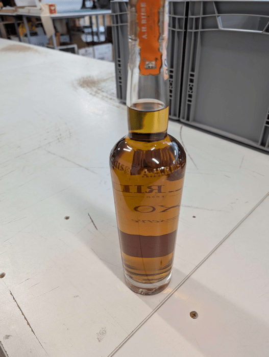 A.H. Riise XO Reserve - poškodený