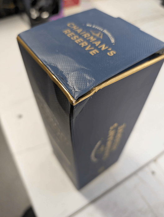 Chairmans Reserve Forgotten Casks - poškozený obal