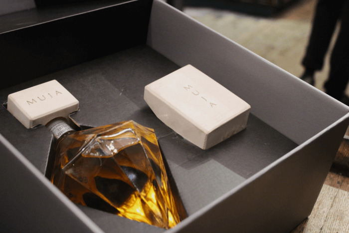 Muja Irish Whiskey Premium Blend – Irish whiskey | Bondston