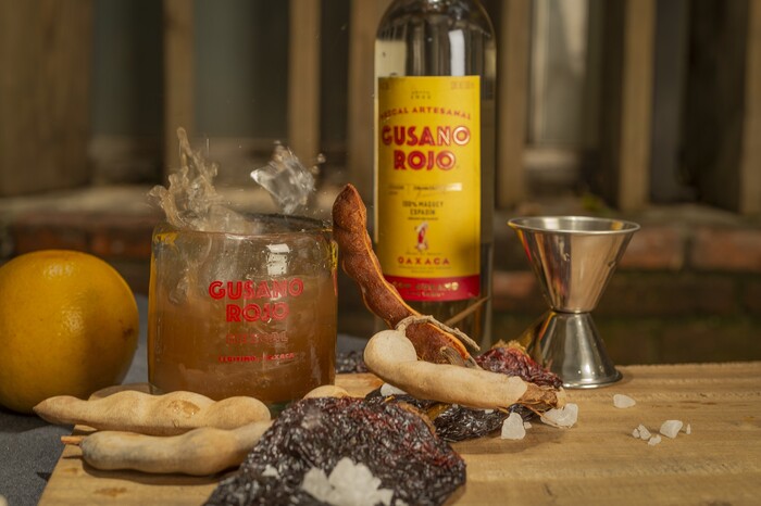 Gusano Rojo s červíkem