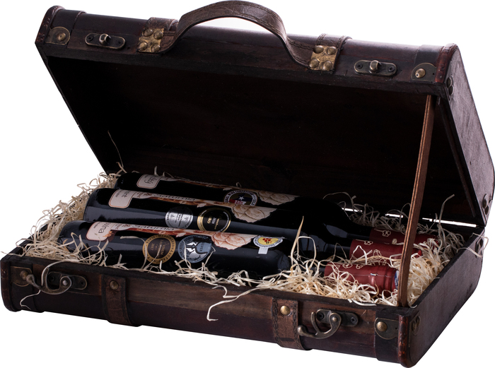 J&amp;J Ostrožovič Saturnia Suitcase Gift Box