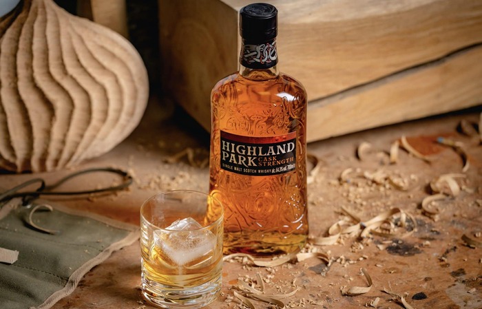 Highland Park Cask Strength No.4 - Island single malt whisky