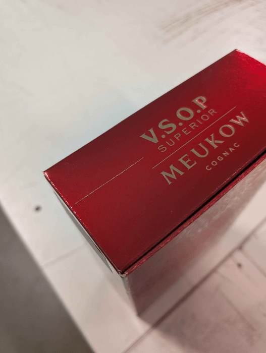 Meukow VSOP Superior Red Edition - poškodený obal