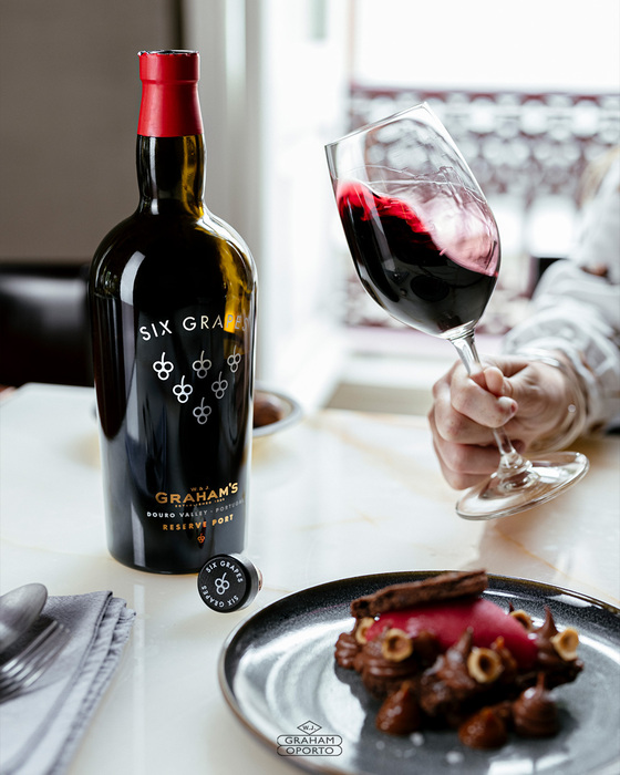 Graham&#039;s Six Grapes Reserve Port