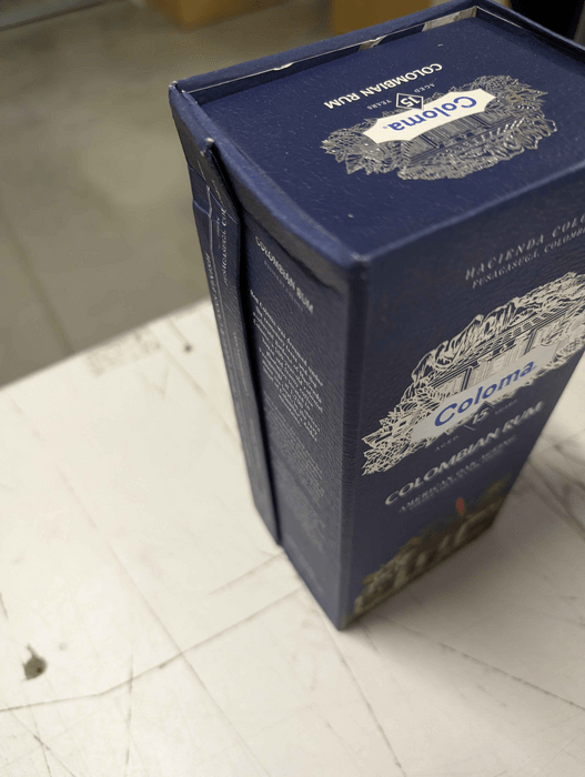 Coloma 15 years old - damaged packaging