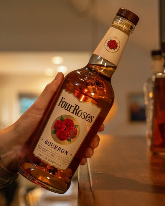 バーボン 3本 wild turkey maker's four roses 新 バーボン 3本 wild turkey maker's four roses 新 - メルカリ