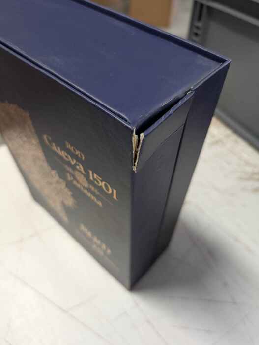 Ron Cueva 1501 Panama Sistema 25 Solera - damaged box