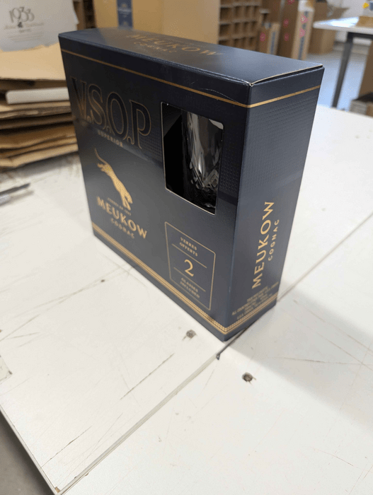 Meukow VSOP Superior + 2 glasses - damaged box - Gift packs Meukow VSOP Superior + 2 glasses - damaged box - Gift packs